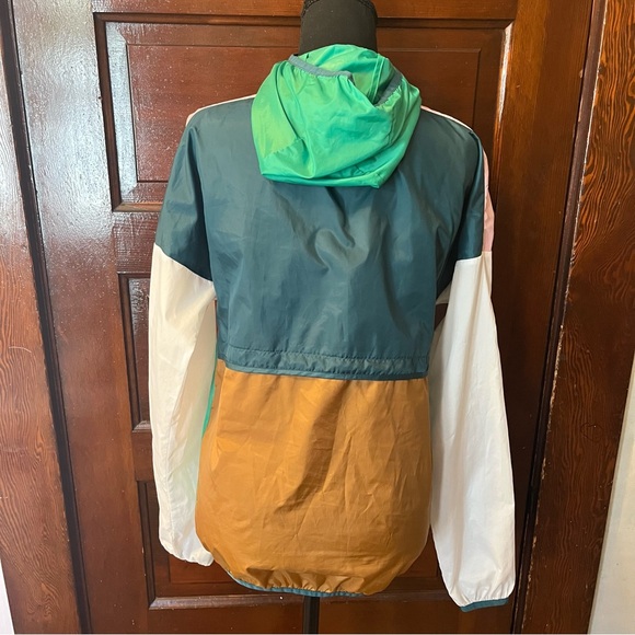 Cotopaxi Teca Half-Zip Women’s Windbreaker - Picture 4 of 12